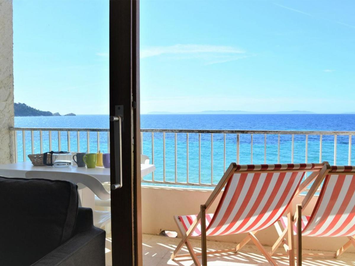 Studio Sur Plage Cavaliere Avec Terrasse, 1Er Etage, 2 Couchages - Fr-1-251-80 Le Lavandou Exteriér fotografie